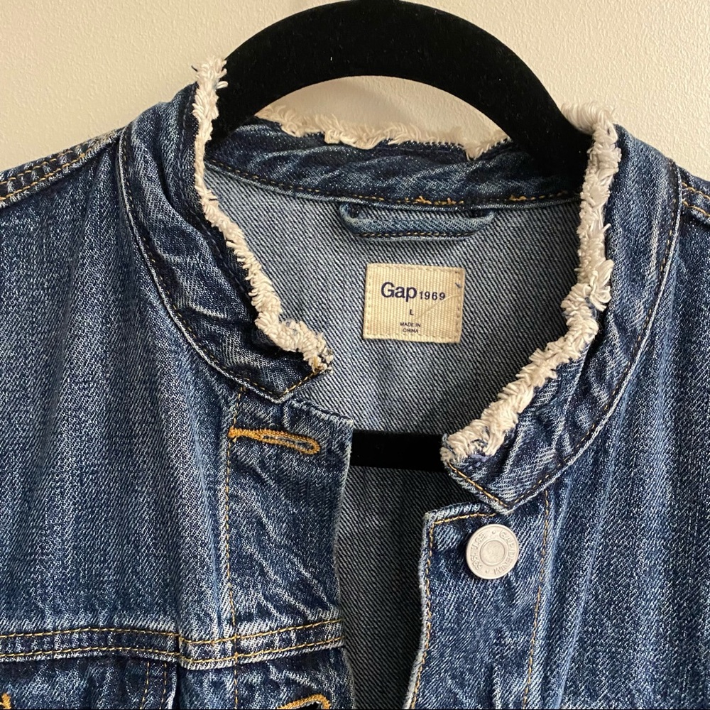 {Gap} Jean Jacket - Picture 4 of 8